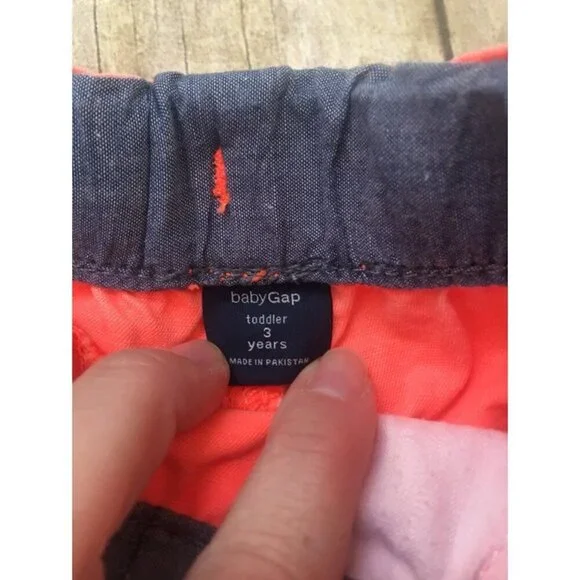 Baby Gap Shorts Size 3 - Picture 2 of 4